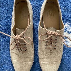 Sebago Women's Oxford Shoes Beige 7.5 flaw (see photo)